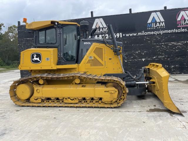 2020 Deere 850L LGP w/ 6 Way Blade - Cab w/ A/C & Heat